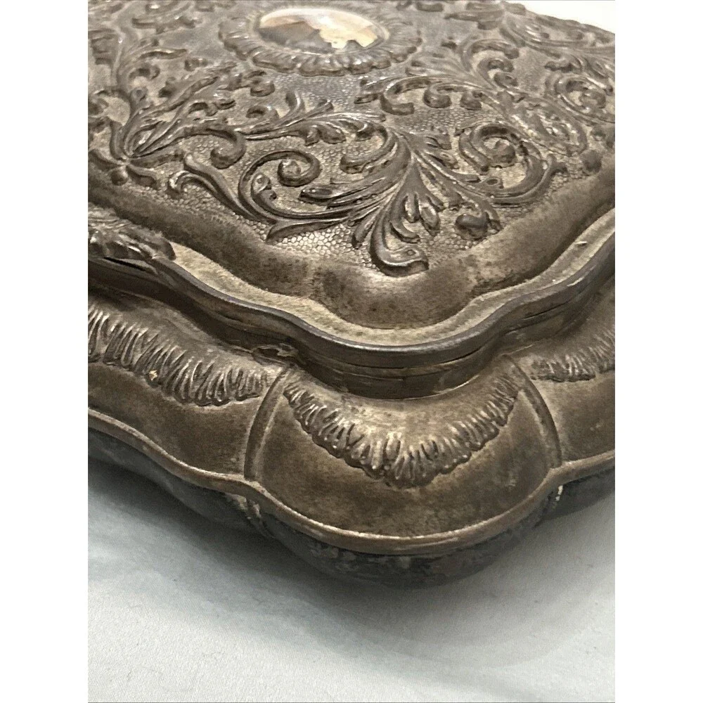 Vintage Godinger Silver Plated Red Velvet Lined Jewelry Box Trinket Box